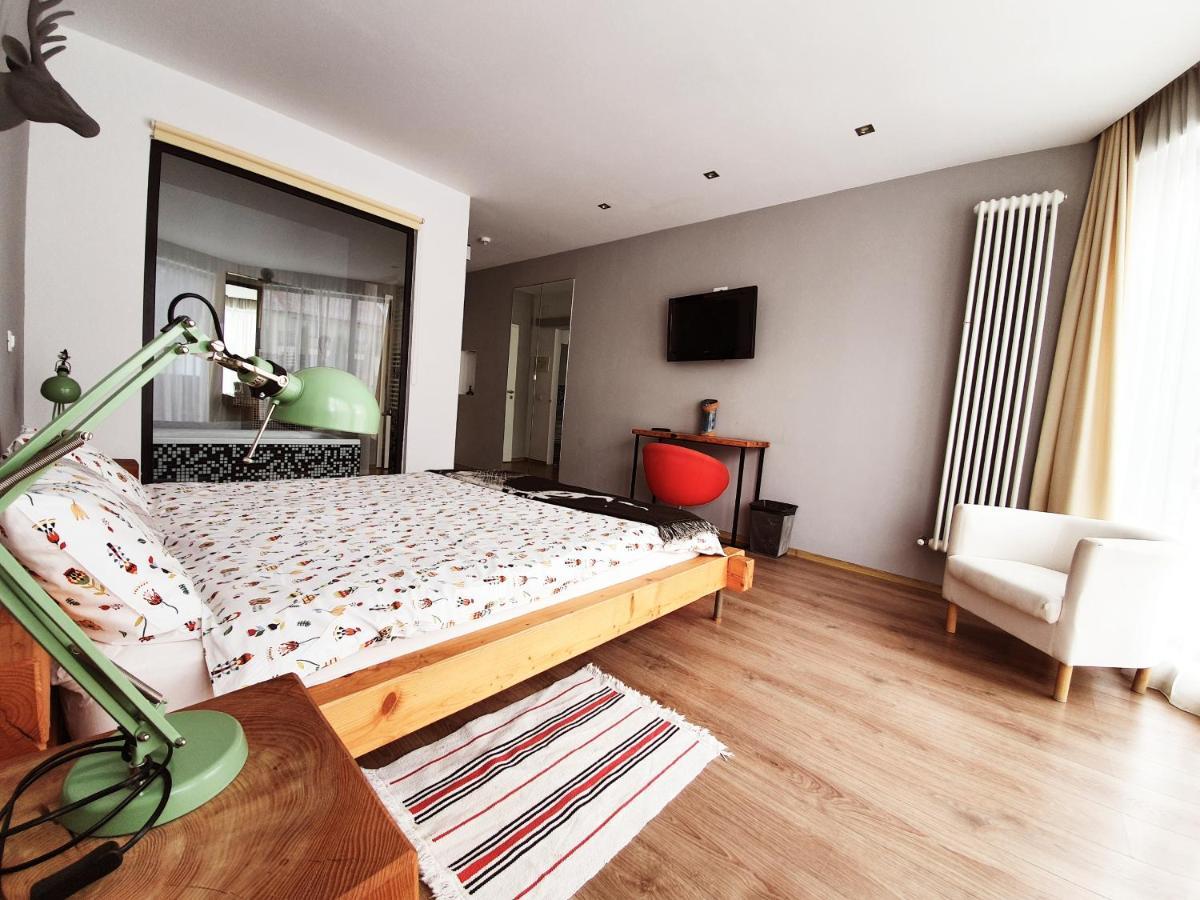 Villa Swiss Săcele Dış mekan fotoğraf