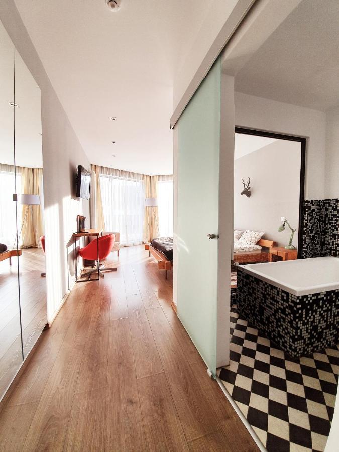 Villa Swiss Săcele Dış mekan fotoğraf